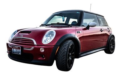 Picture of a red MINI - expensive first car to insure